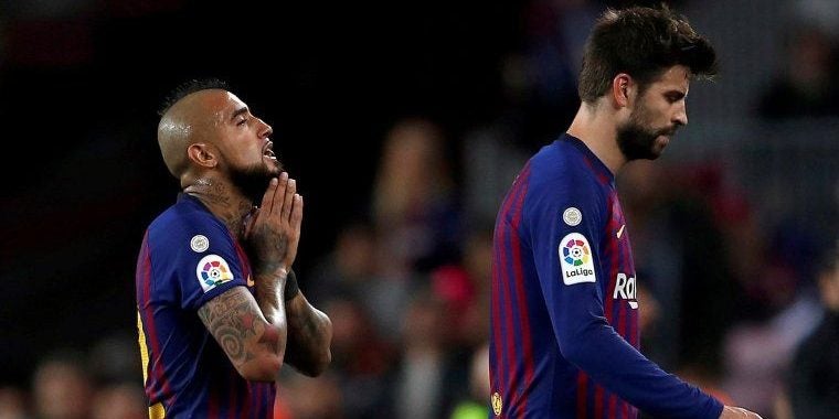 Piqué i Arturo Vidal, en arxiu | EFE
