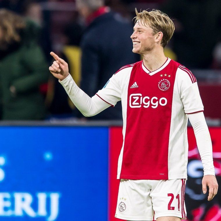 De Jong, durant un partit amb l'Ajax.