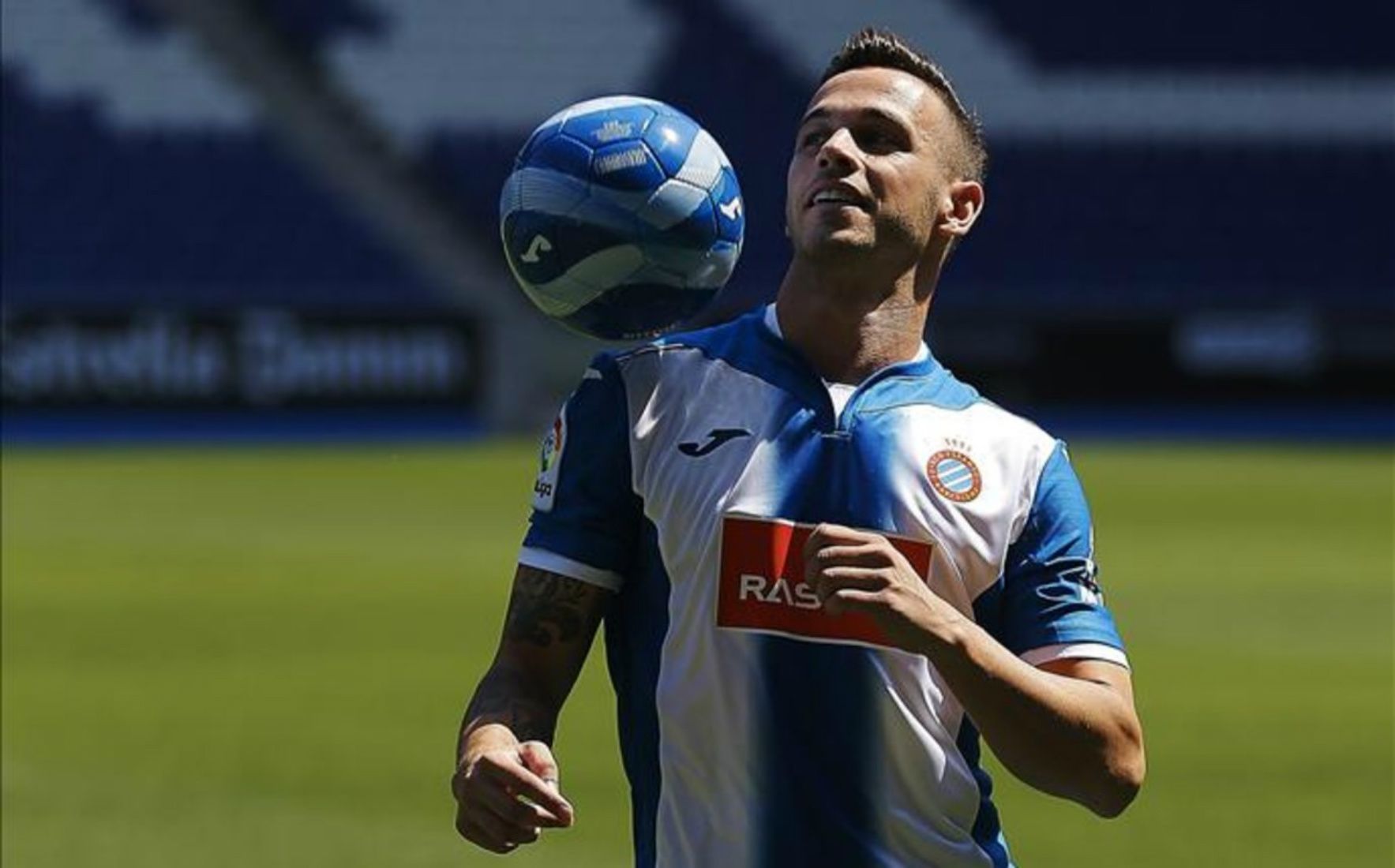 L'Espanyol rescindeix el contracte d'Álvaro | EFE
