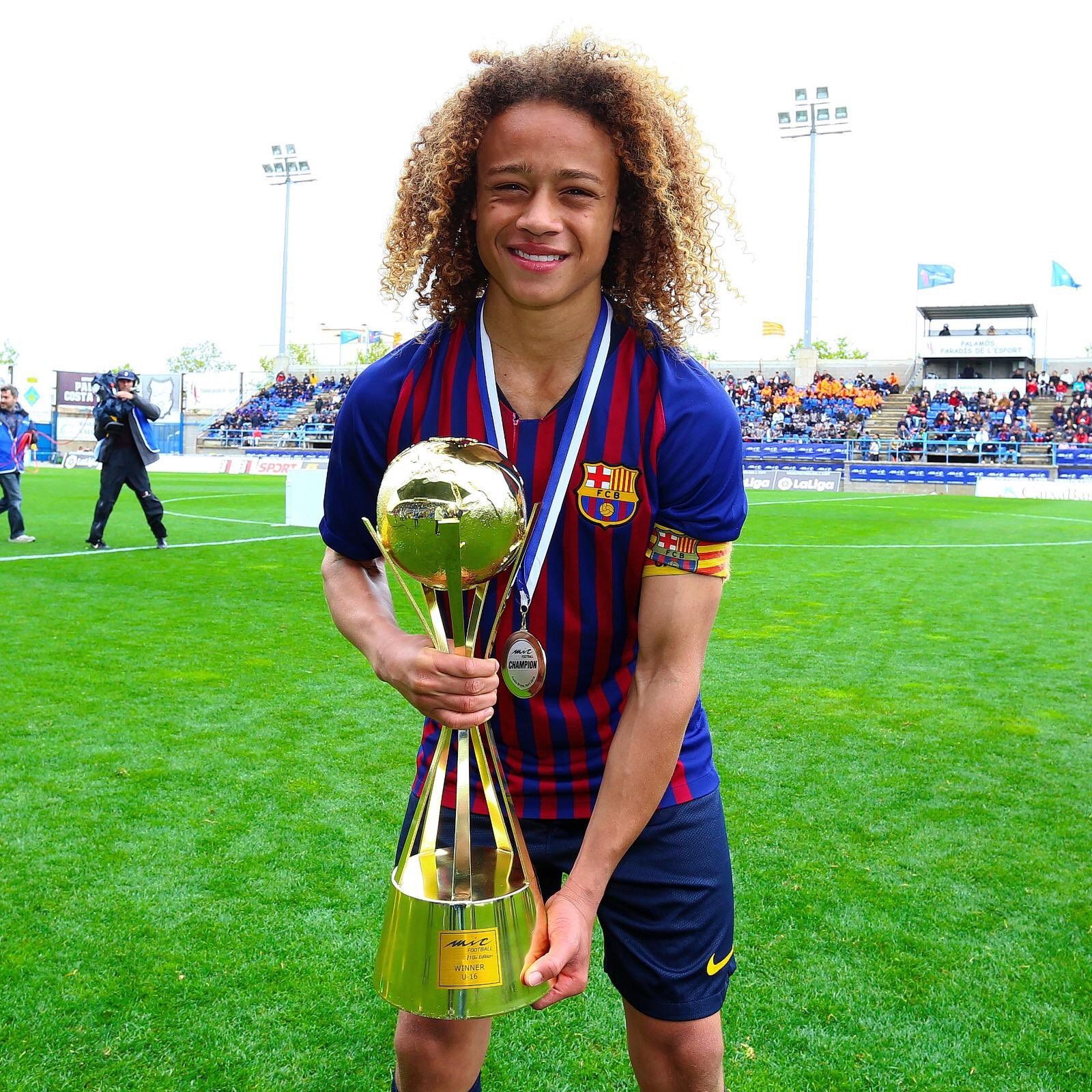Xavi Simons, després d'un partit del Barça | FC Barcelona