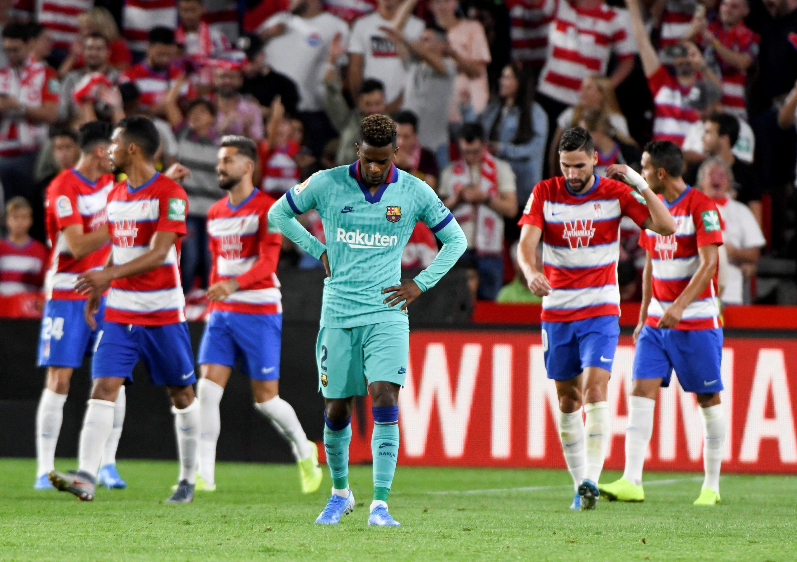 Semedo, amb el cap cot després d'un gol del Granada | EFE