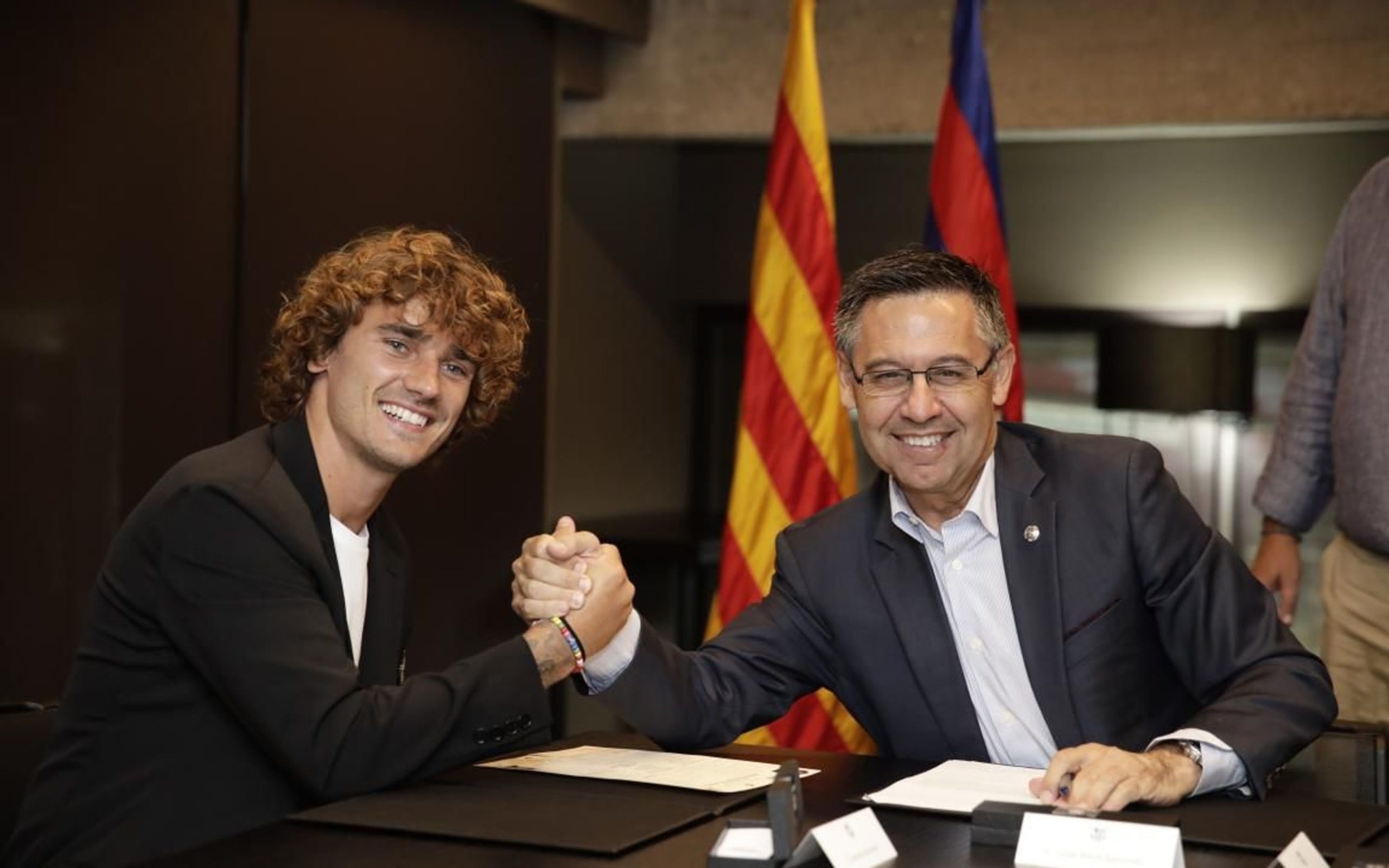 Bartomeu i Griezmann, durant la presentació del davanter francès | Europa Press