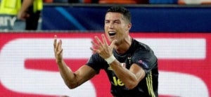 Cristiano Ronaldo, després de l'acció amb Murillo