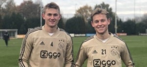 De Ligt i De Jong, en un entrenament amb l'Ajax.