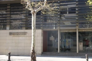 El Departament d'Interior de la Generalitat, de qui depenen els Mossos d'Esquadra, sense lla&ccedil;os grocs ni cartells de suport als presos pol&iacute;tics ni a la llibertat d'expressi&oacute;