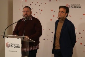 El portaveu de Catalunya en Comú, Joan Mena, i el tinent d'alcalde de Barcelona