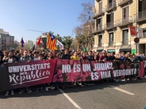 Els estudiants es manifesten al centre de Barcelona