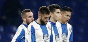 Els jugadors de l'Espanyol, després de la derrota contra el Betis.