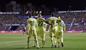 Els jugadors del Barça celebren un dels gols blaugrana contra el Llevant.