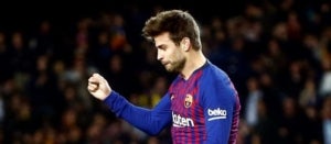 Gerard Piqué celebra el seu gol contra el Vila-real.