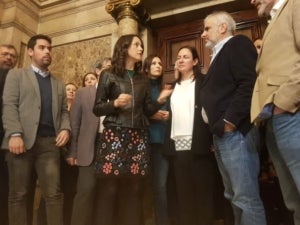 In&eacute;s Arrimadas i Carlos Carrizosa amb la resta de diputats de Cs