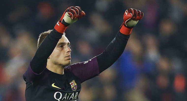 Jasper Cillessen celebra un gol del Barça davant la Reial Societat.