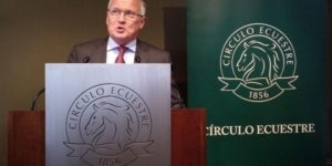 Josep Bou, durant la seva confer&egrave;ncia al C&iacute;rculo Ecuestre