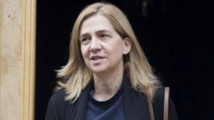 La infanta Cristina sortint de la casa de Ginebra