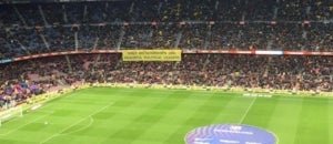La pancarta al Camp Nou en suport als presos polítics