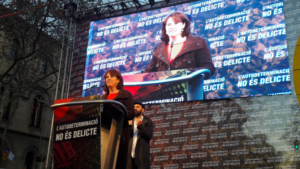 La presidenta de l'ANC, Elisenda Paluzie, al faristol