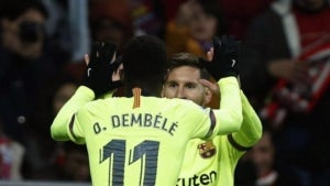 Messi i Dembélé celebren el gol del francès al Wanda Metropolitano.
