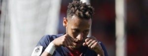 Neymar celebra el gol que va aconseguir contra el Nimes.