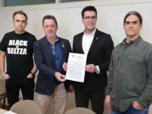 Portaveus de la Crida-CUP, ERC, el PDeCAT i el Comú de Lleida a la Paeria amb la moció consensuada per denunciar el judici al procés
