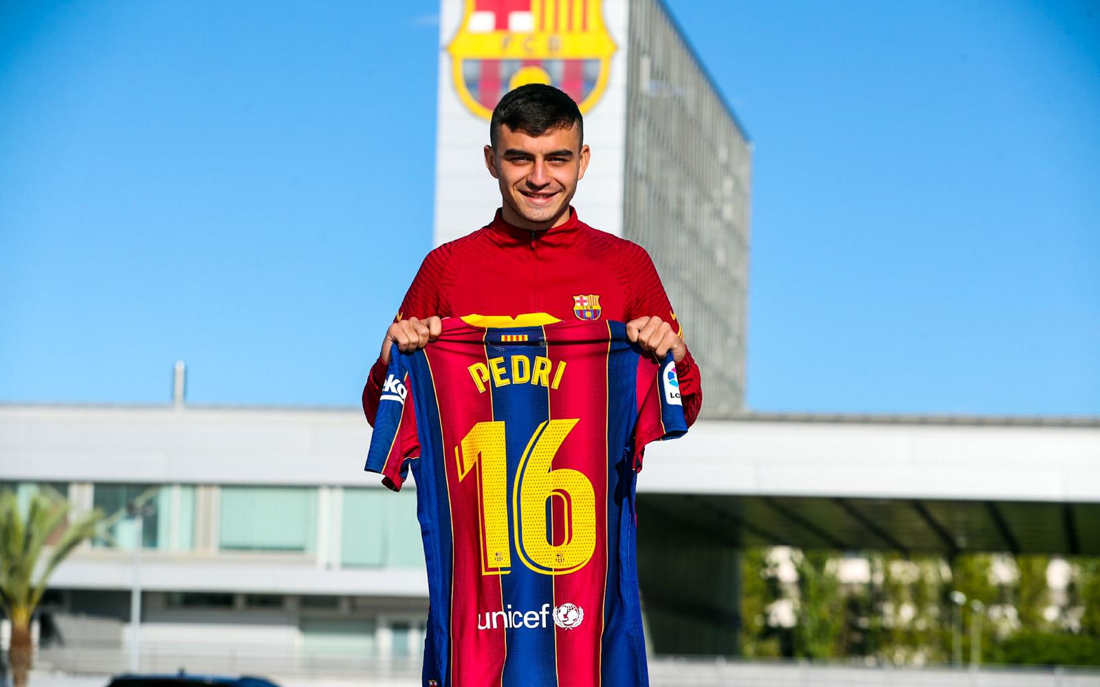 Pedri, amb el nou dorsal | FC Barcelona