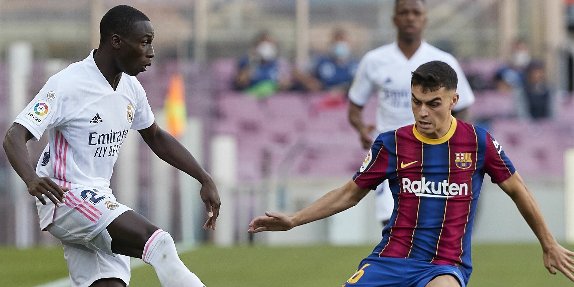 Pedri i Mendy, durant el clàssic | Europa Press