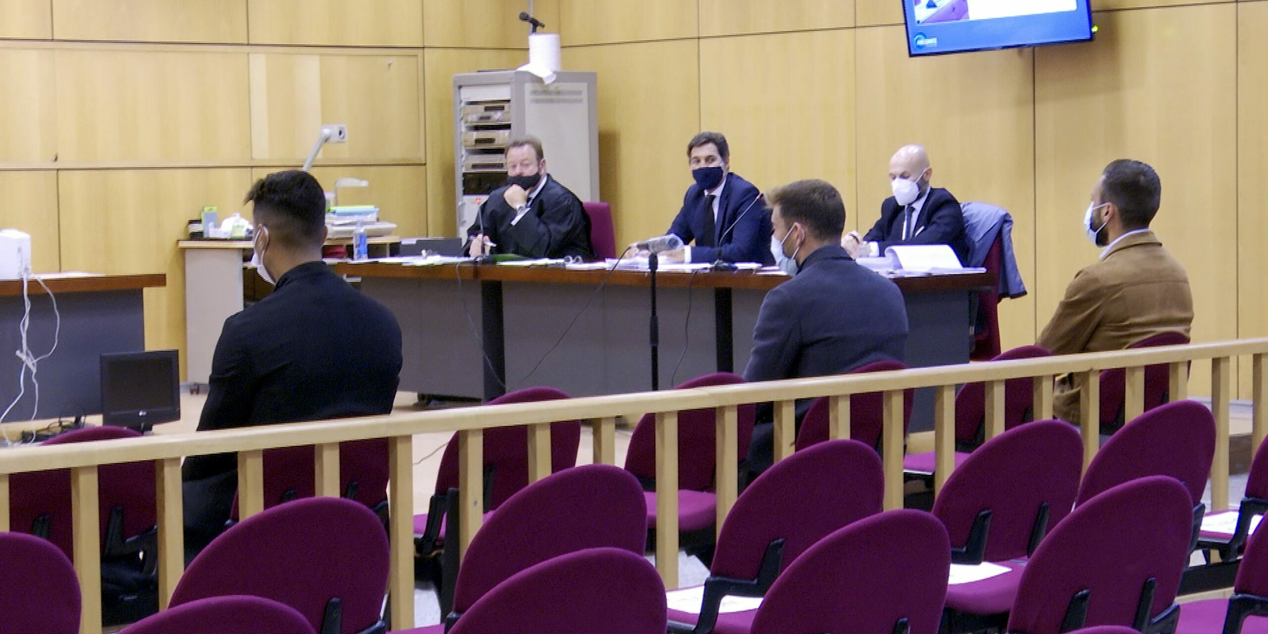 Sergi Enrich, Antonio Luna i Eddy Silvestre, durant el judici | Europa Press