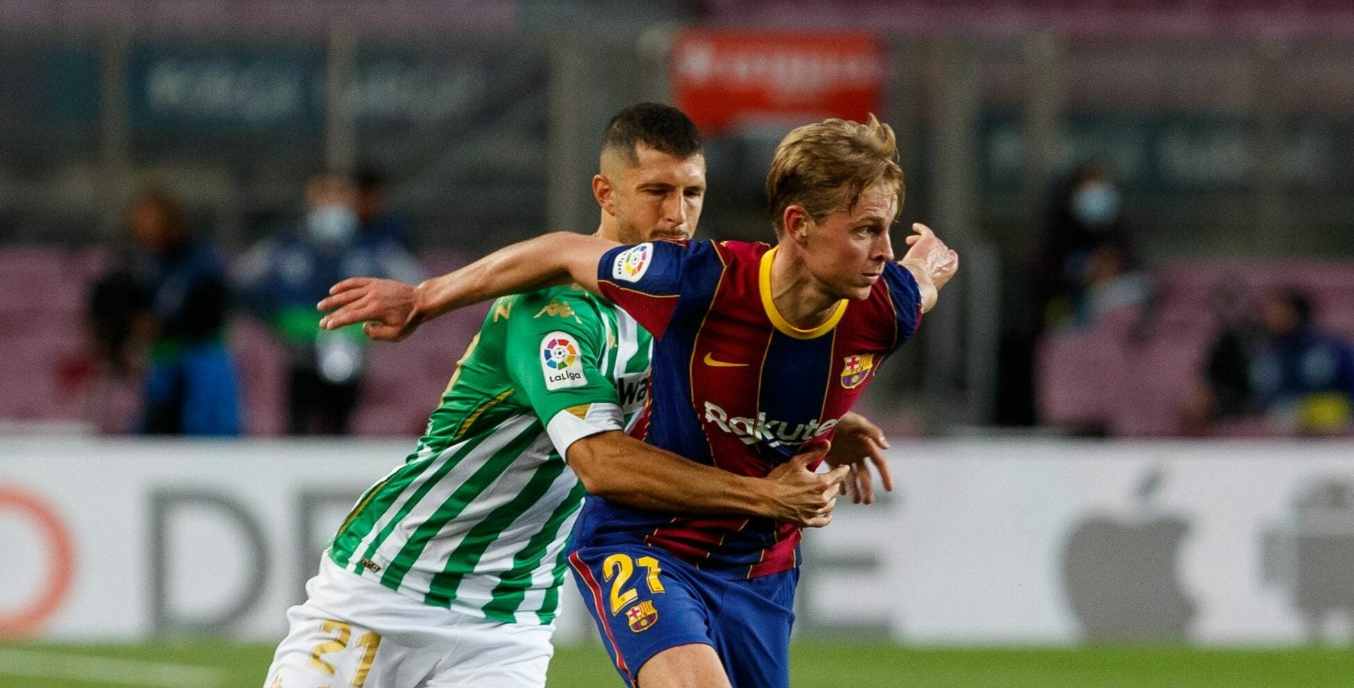 De Jong, durant un partit contra el Betis | Europa Press
