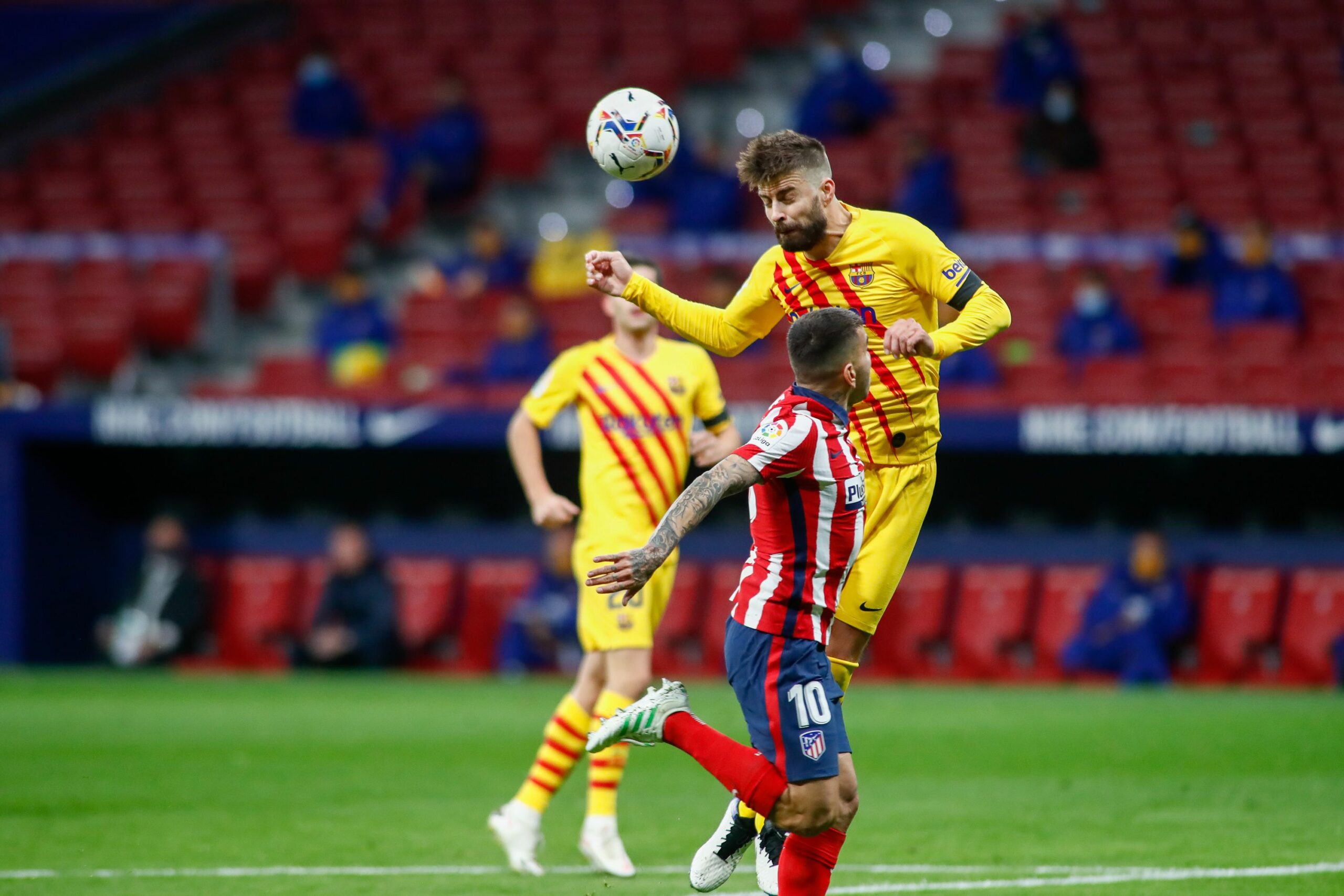 Gerard Piqué, durant el partit del Barça contra l'Atlètic de Madrid | Europa Press
