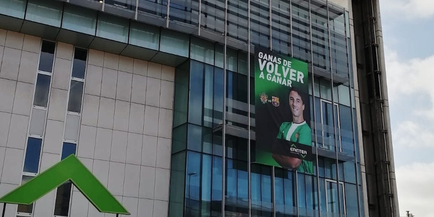 Pancarta del Cornellà abans de rebre el Barça | @Eninter