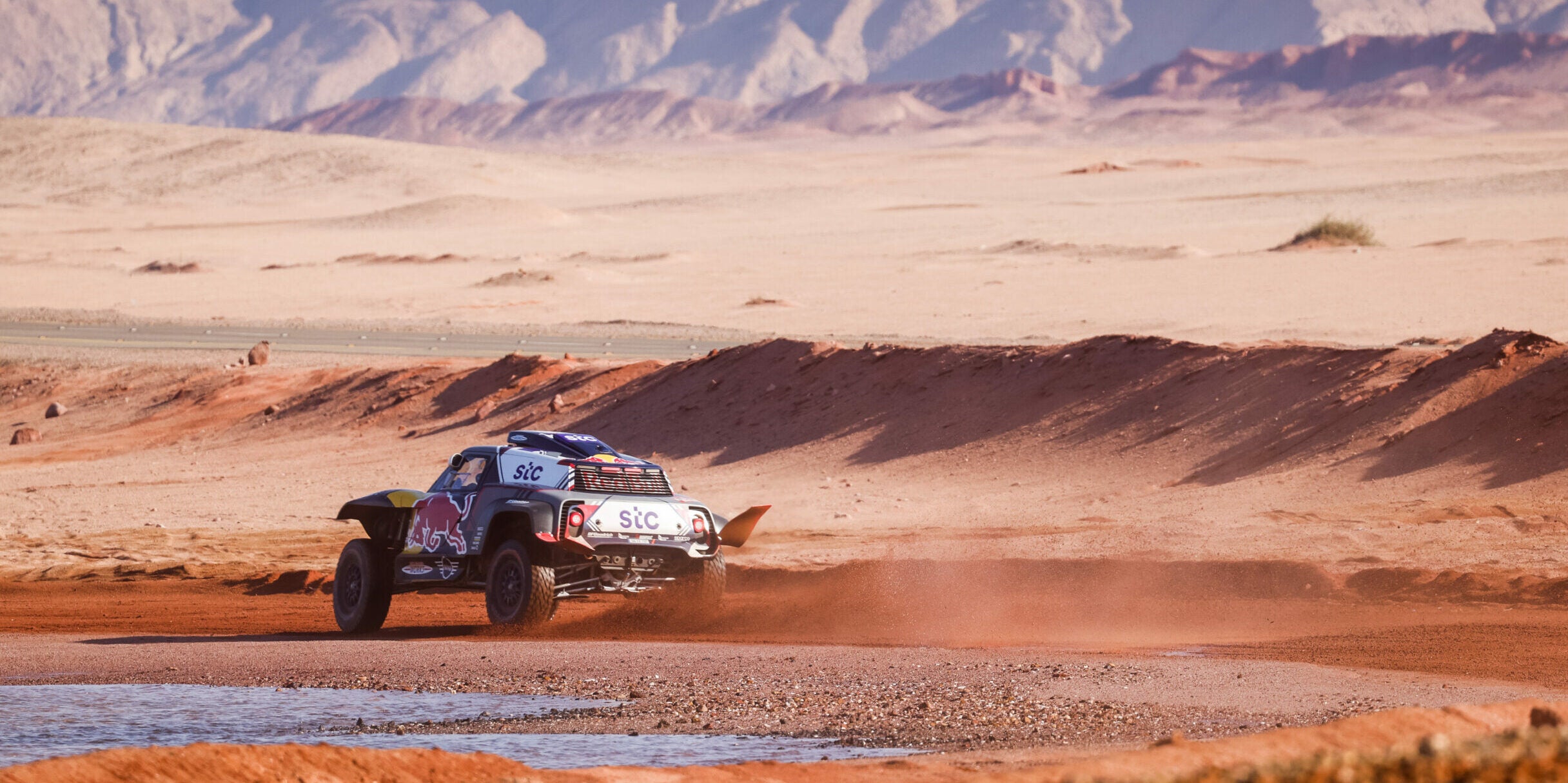 Stéphane Peterhansel, durant una etapa del Dakar | Europa Press