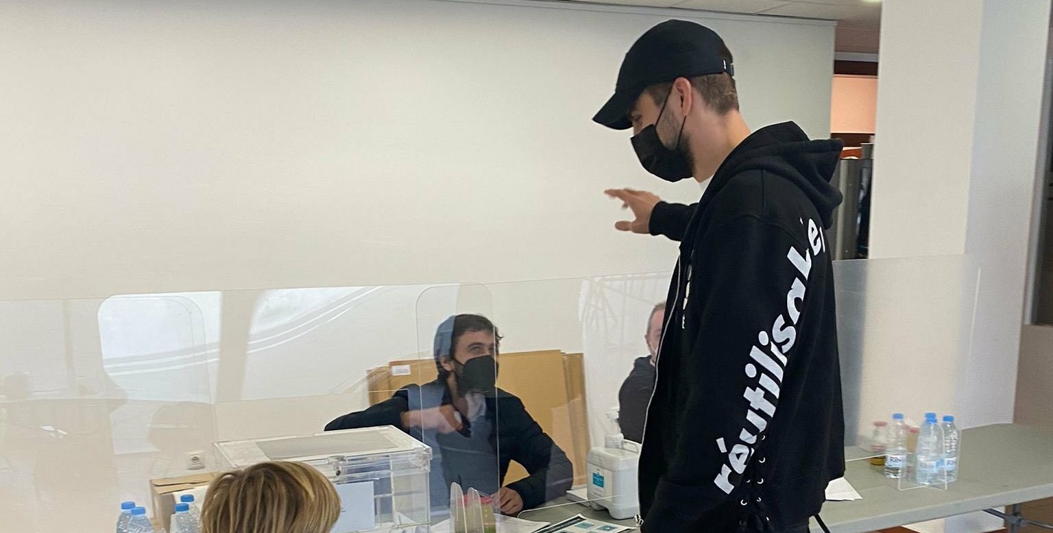 Piqué, al centre de votació | Twitter Gerard Piqué
