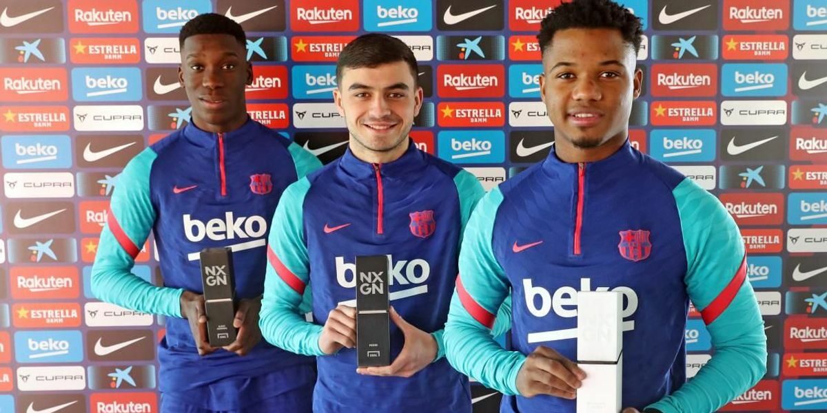 Ansu Fati, Pedri i Ilaix, amb els premis NxGn 2021 | FC Barcelona