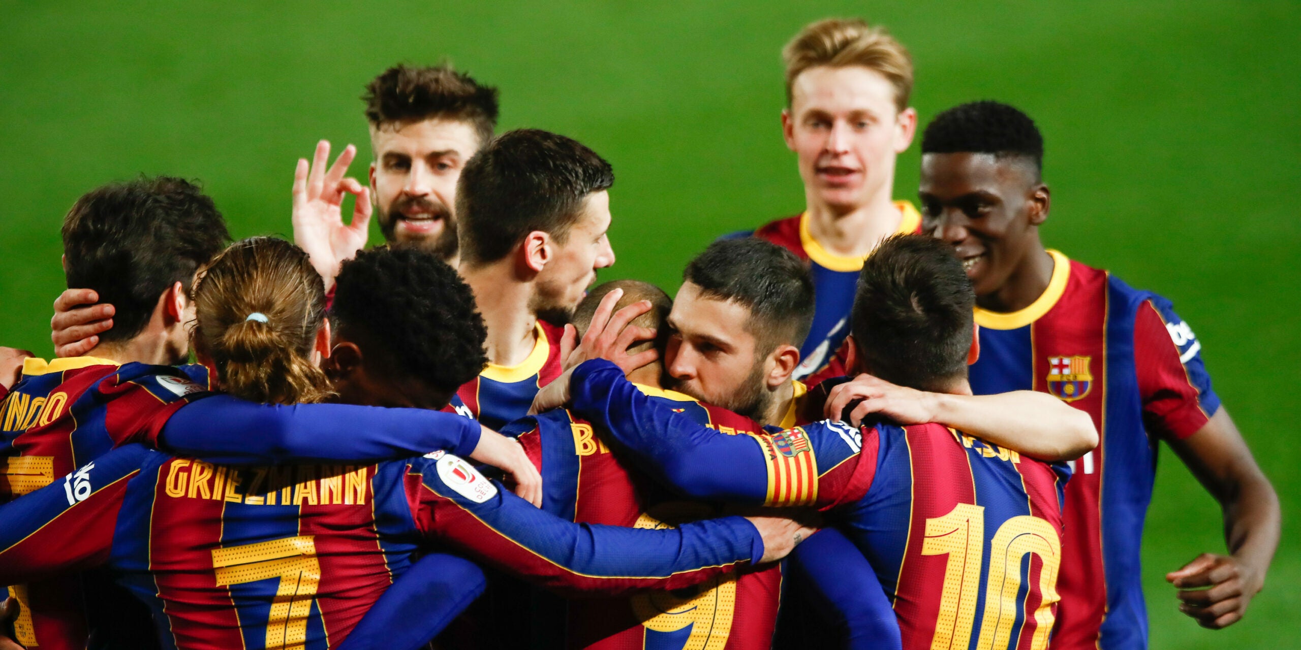 Els jugadors del Barça celebren la classificació per a la final de Copa | Europa Press