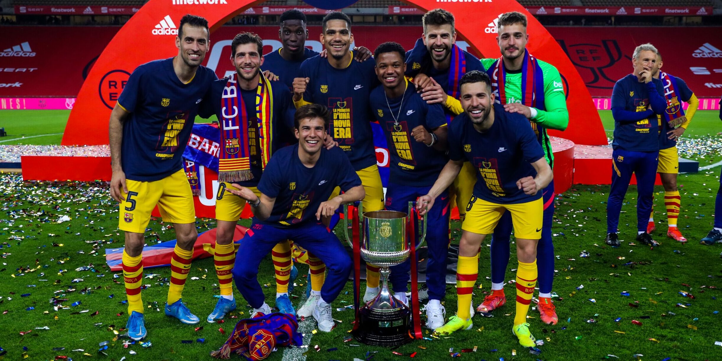 Els jugadors de La Masia celebrant la Copa | FCB