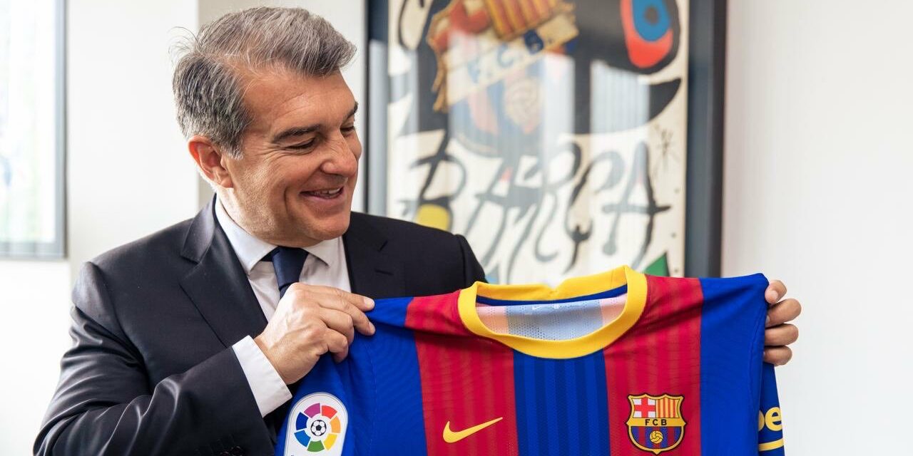 Joan Laporta, amb la samarreta del clàssic | @JoanLaportaFCB