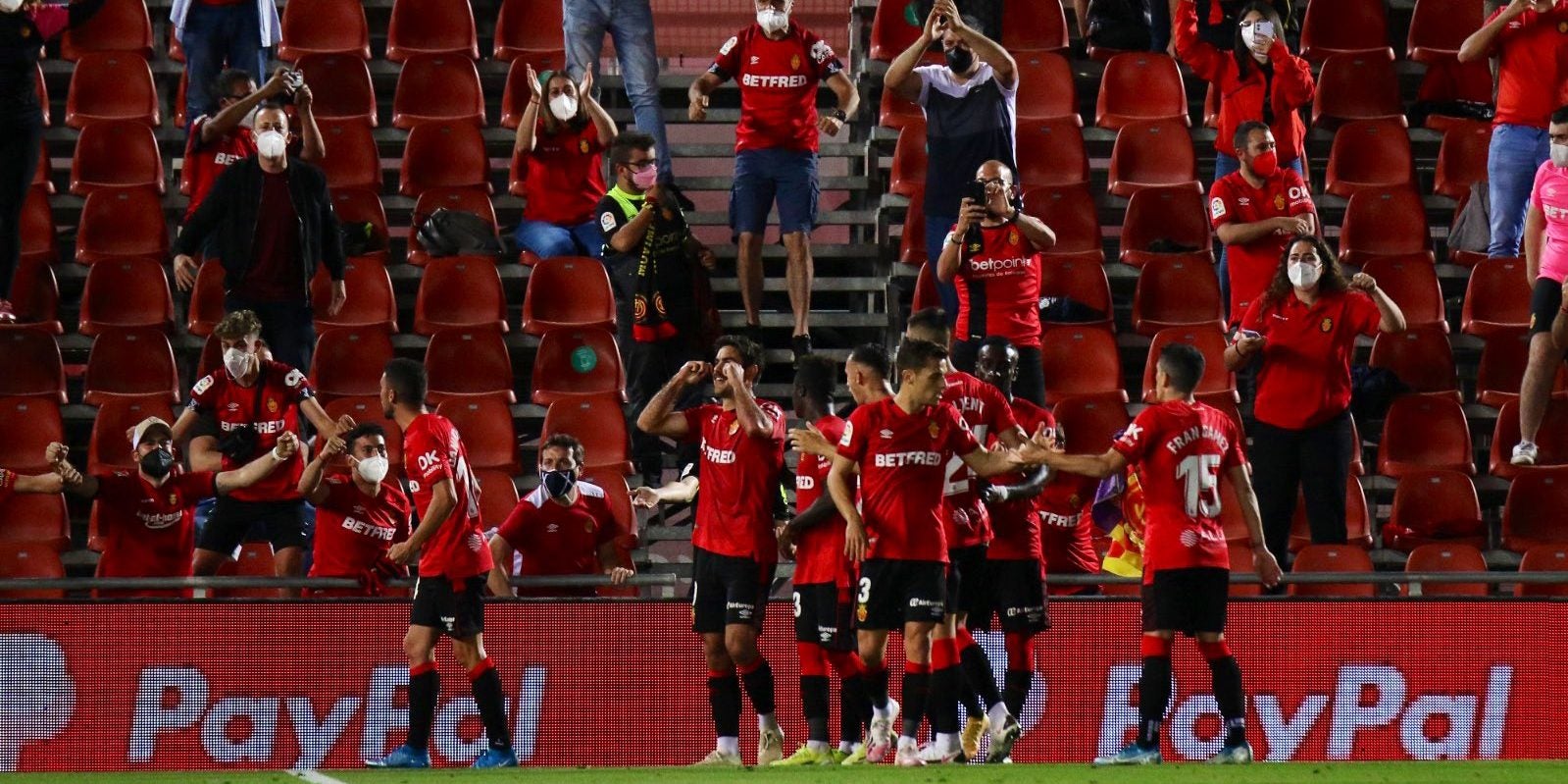 Els jugadors del Mallorca celebren un gol | RCD Mallorca