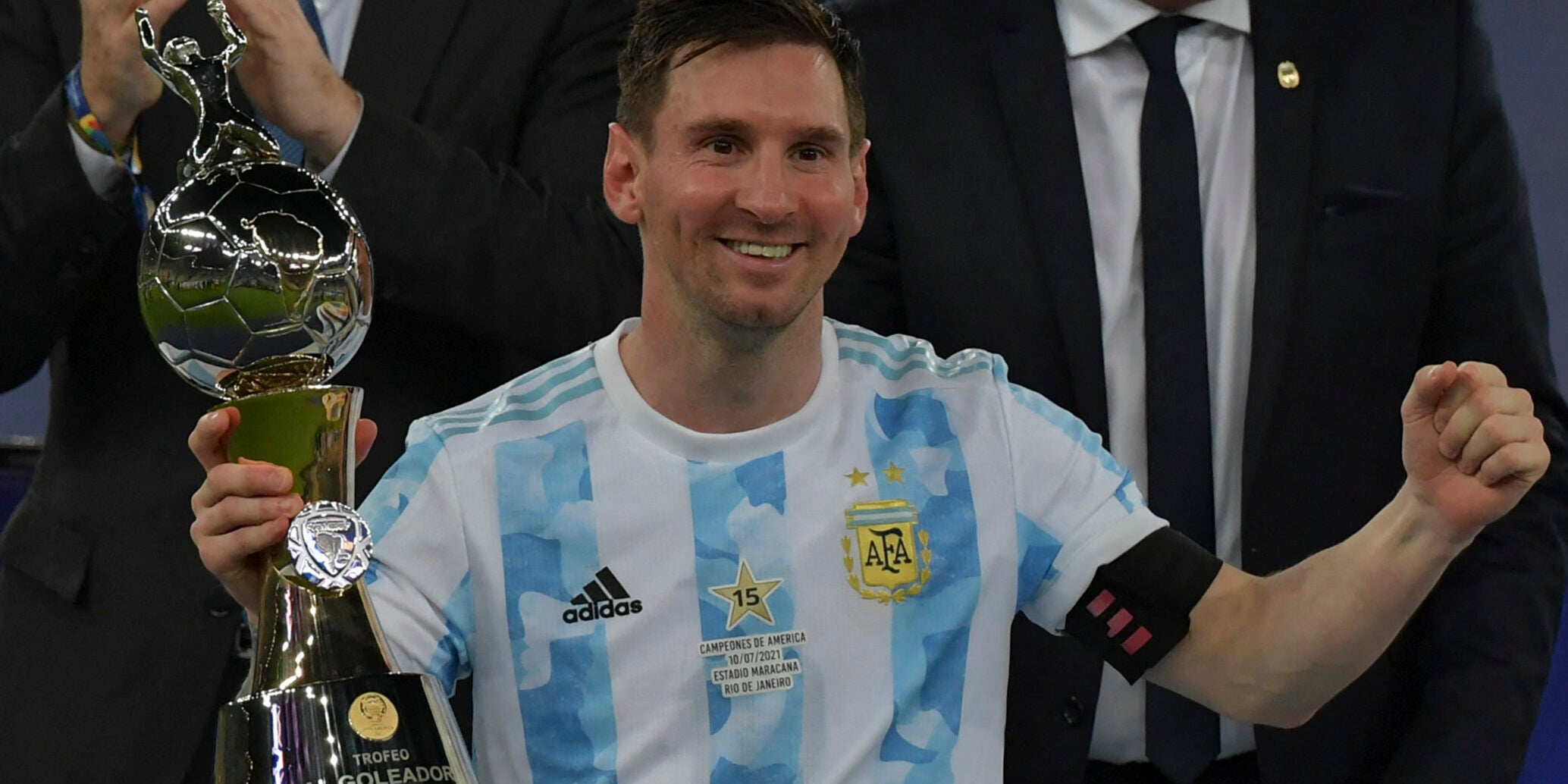 Messi rep el trofeu de màxim golejador de la Copa Amèrica | @CopaAmerica