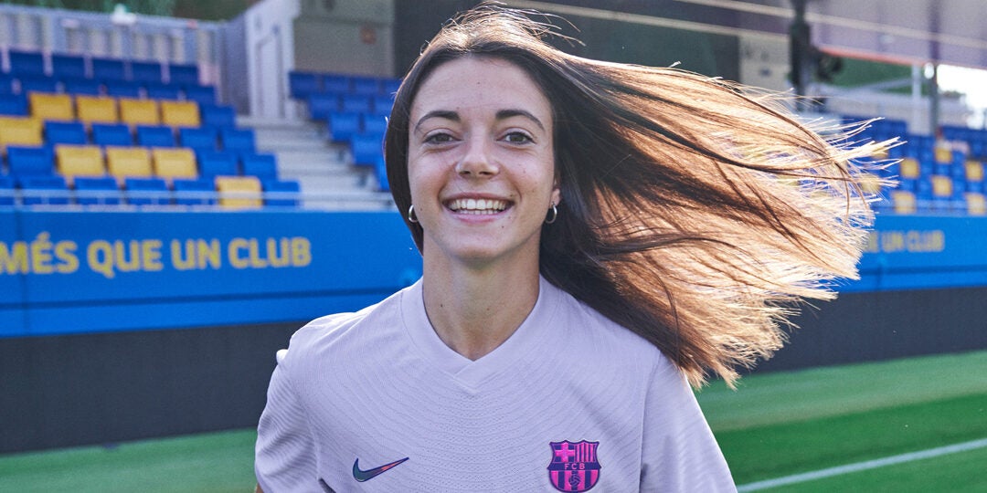 Aitana Bonmatí, amb la segona equipació de la pròxima temporada | FC Barcelona