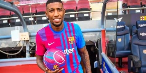 Emerson Royal durant la seva presentació amb el Barça | FC Barcelona