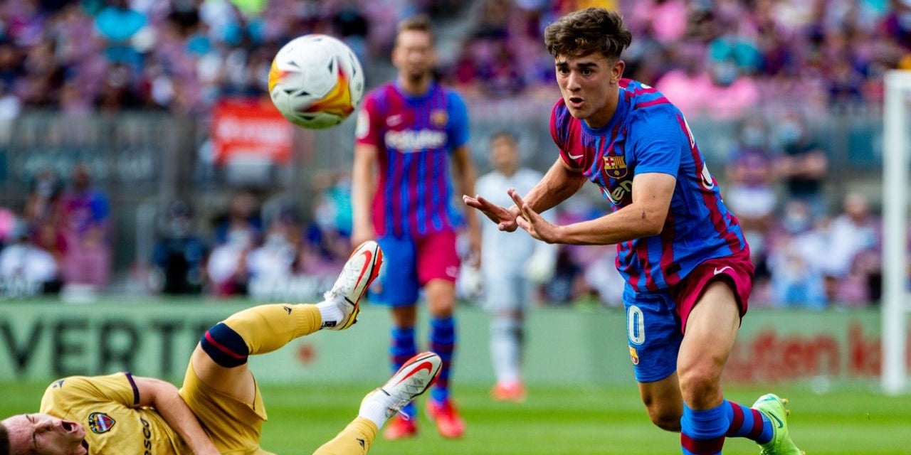 Gavi, durant el partit contra el Llevant | FC Barcelona