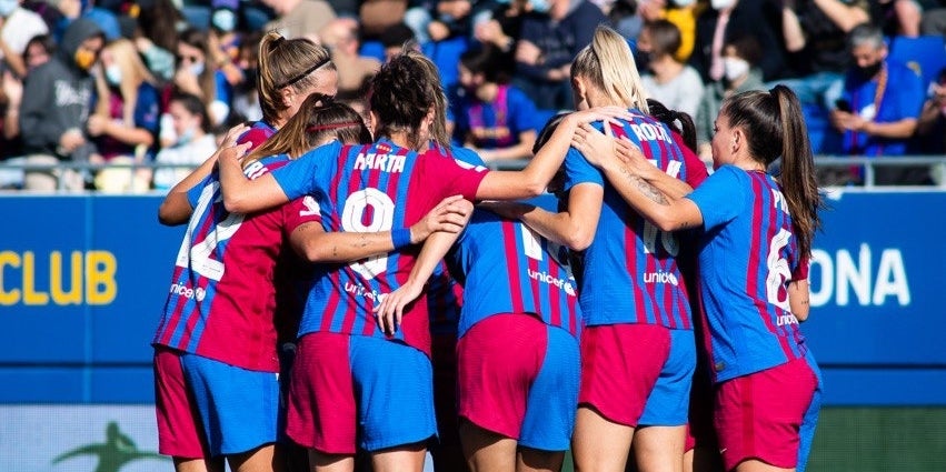 Les jugadores del Barça femení fan pinya | FC Barcelona