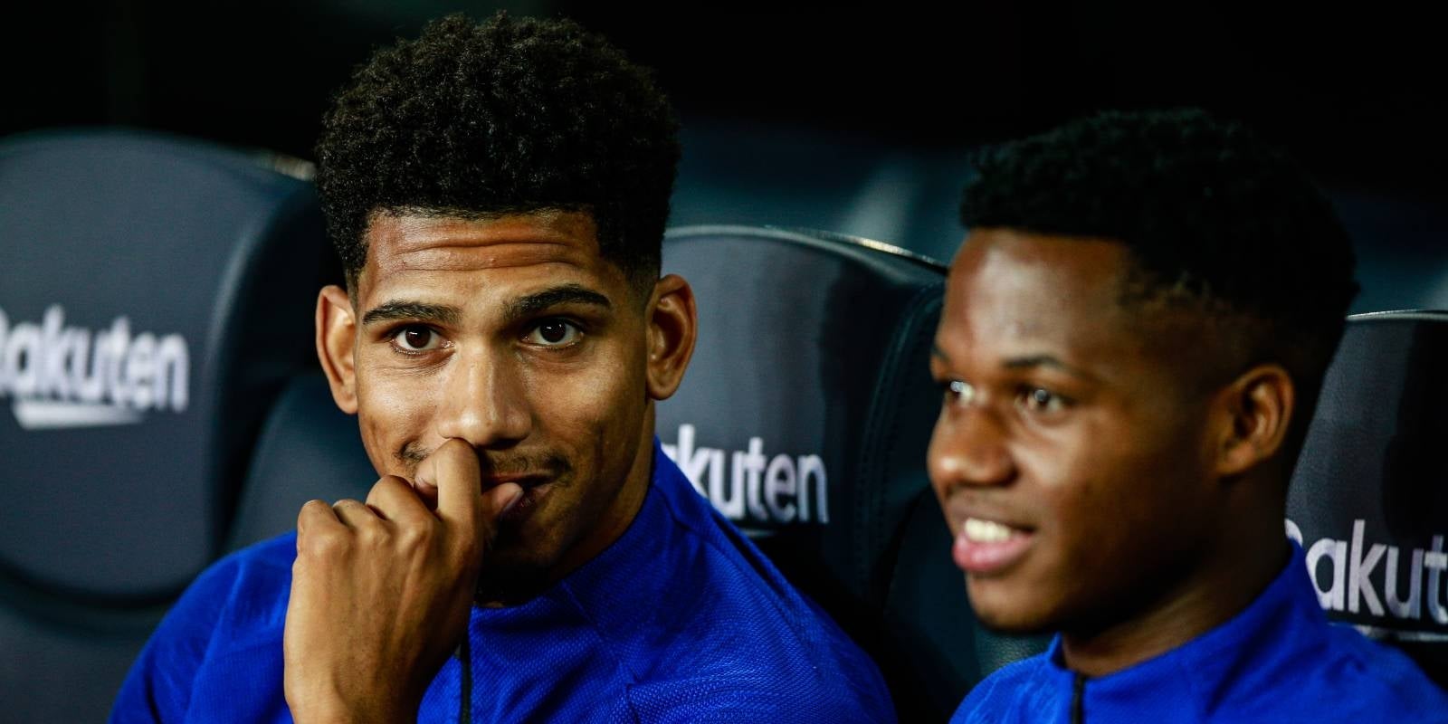 Araujo i Ansu, durant un partit | Europa Press 