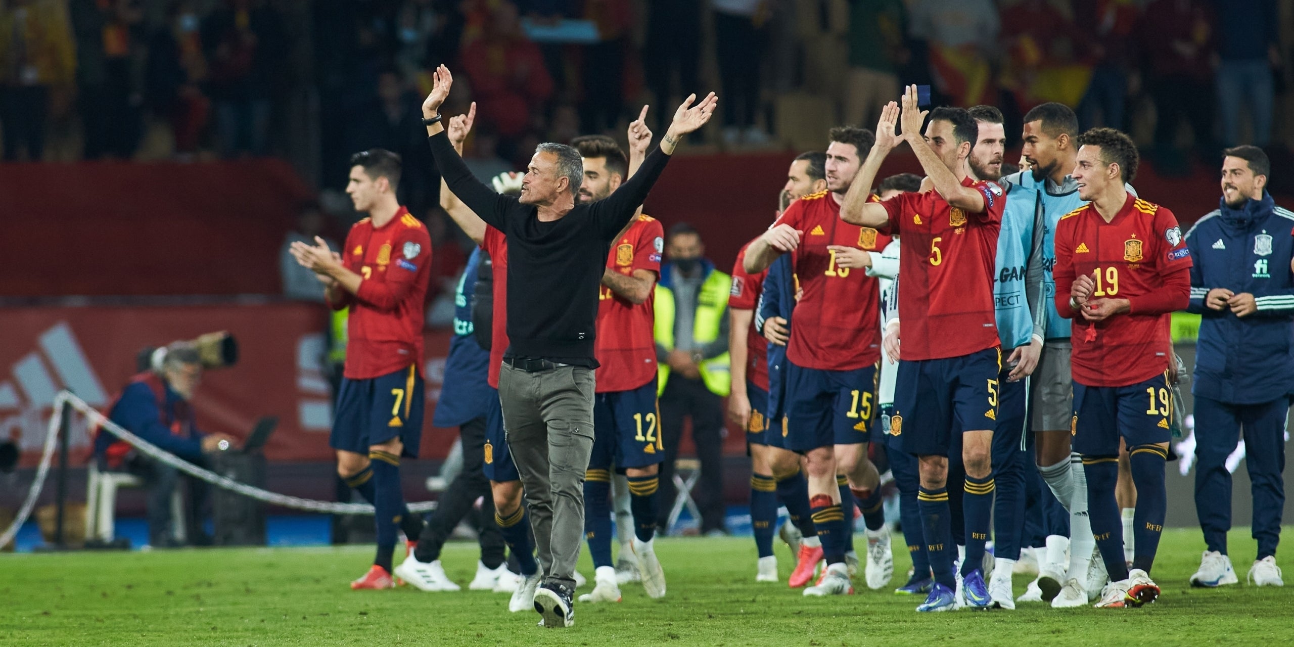 La selección española, tras ganar un partido | Europa Press