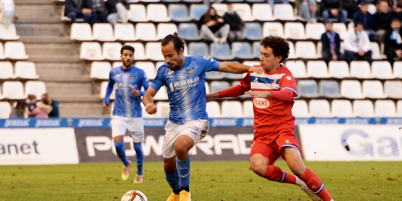 El Lleida Esportiu y el RCD Espanyol B, en un partido de esta temporada en el Camp d'Esports | Club Lleida Esportiu