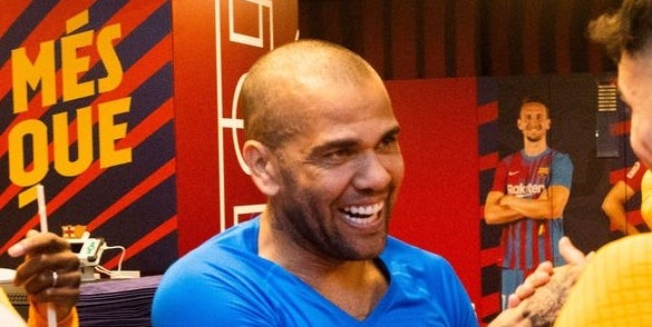 Dani Alves celebra la victòria davant l'Atlètic de Madrid | FC Barcelona