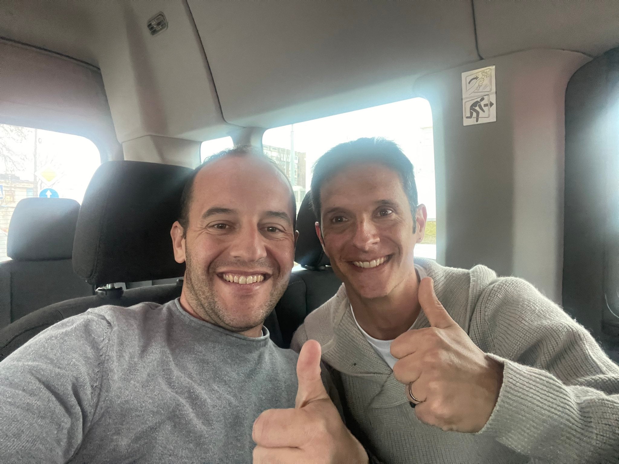 Lluís Cortés y Jordi Escura, huyendo de Ucrania | @Llcortes14