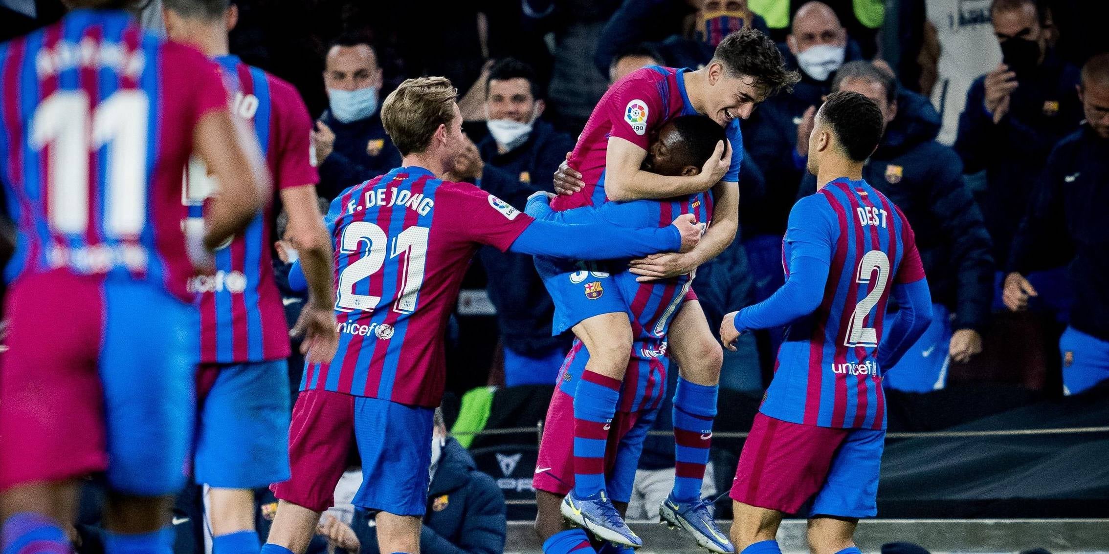 Els jugadors del Barça celebren el gol de Dembélé | FC Barcelona