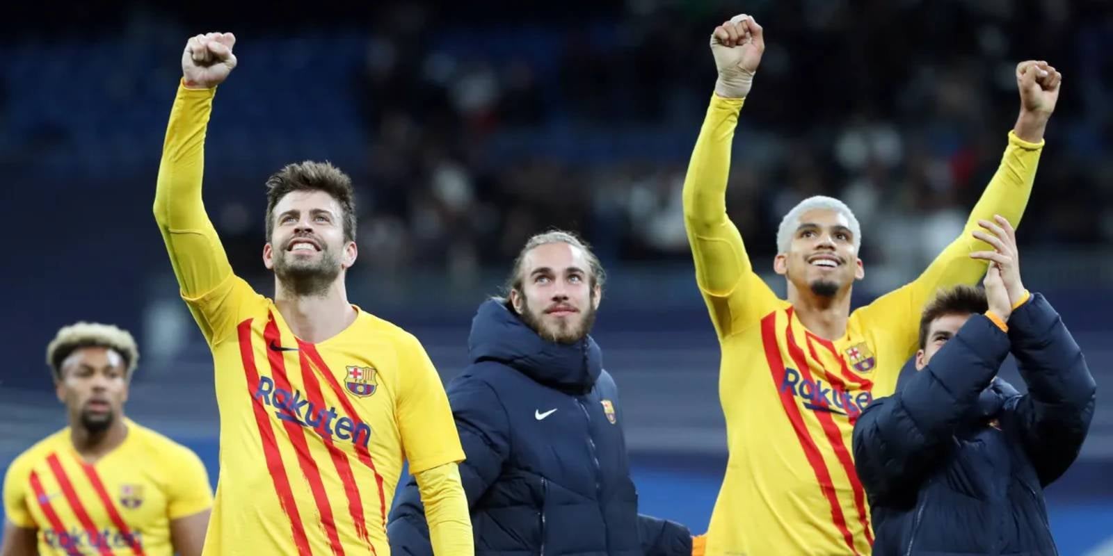 Els jugadors del Barça, celebrant la victòria al Santiago Bernabéu | FC Barcelona