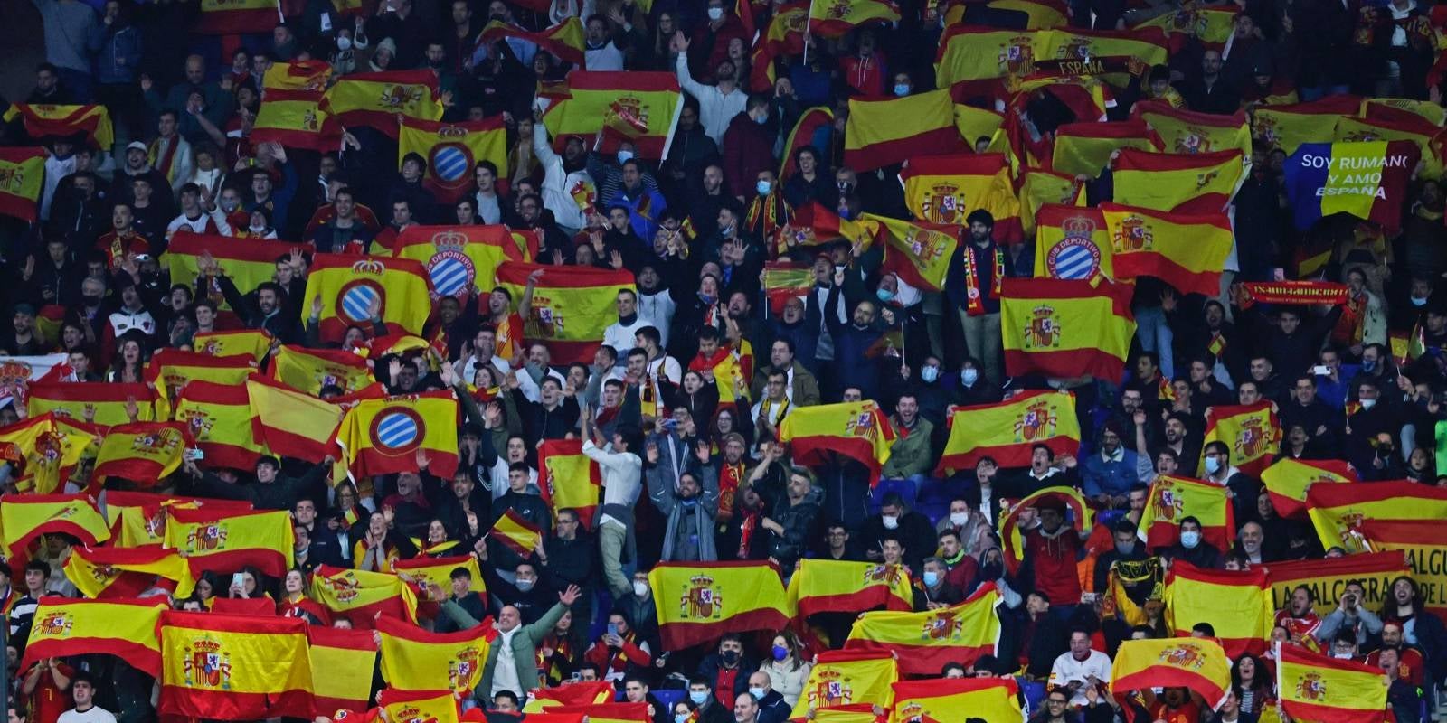 Imatge d'aficionats de 'La Roja' a l'RCDE Stadium | Selecció espanyola