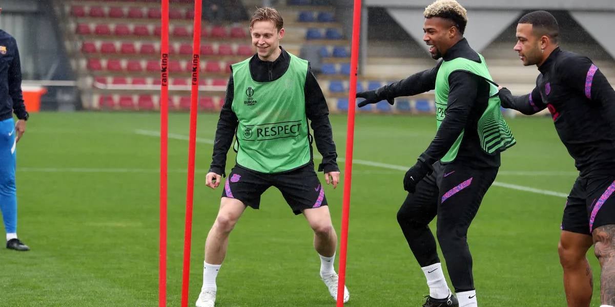 Los jugadores del Barça, durante el entreno previo al Eintracht | FC Barcelona